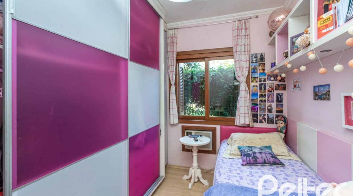 Casa em Condomínio à venda com 175m², 3 dormitórios, 1 suíte, 2 vagas, no bairro Jardim Isabel em Porto Alegre