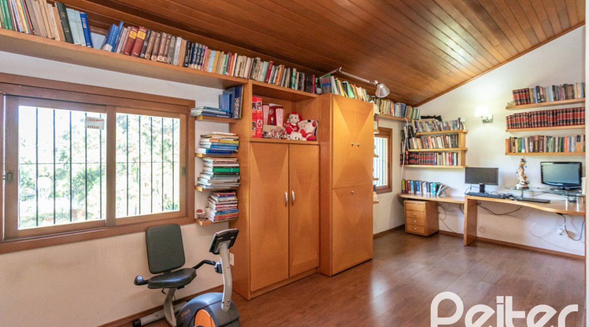 Casa em Condomínio à venda com 175m², 3 dormitórios, 1 suíte, 2 vagas, no bairro Jardim Isabel em Porto Alegre