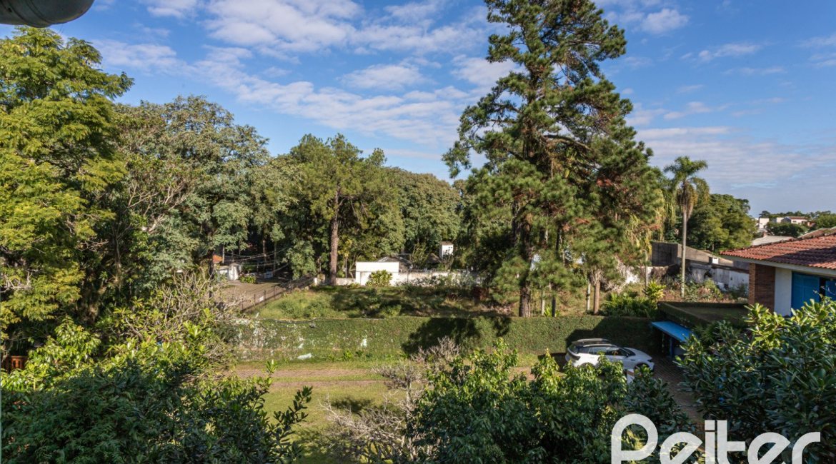 Casa em Condomínio à venda com 175m², 3 dormitórios, 1 suíte, 2 vagas, no bairro Jardim Isabel em Porto Alegre