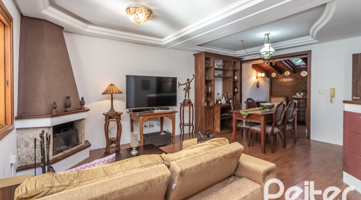 Casa em Condomínio à venda com 175m², 3 dormitórios, 1 suíte, 2 vagas, no bairro Jardim Isabel em Porto Alegre