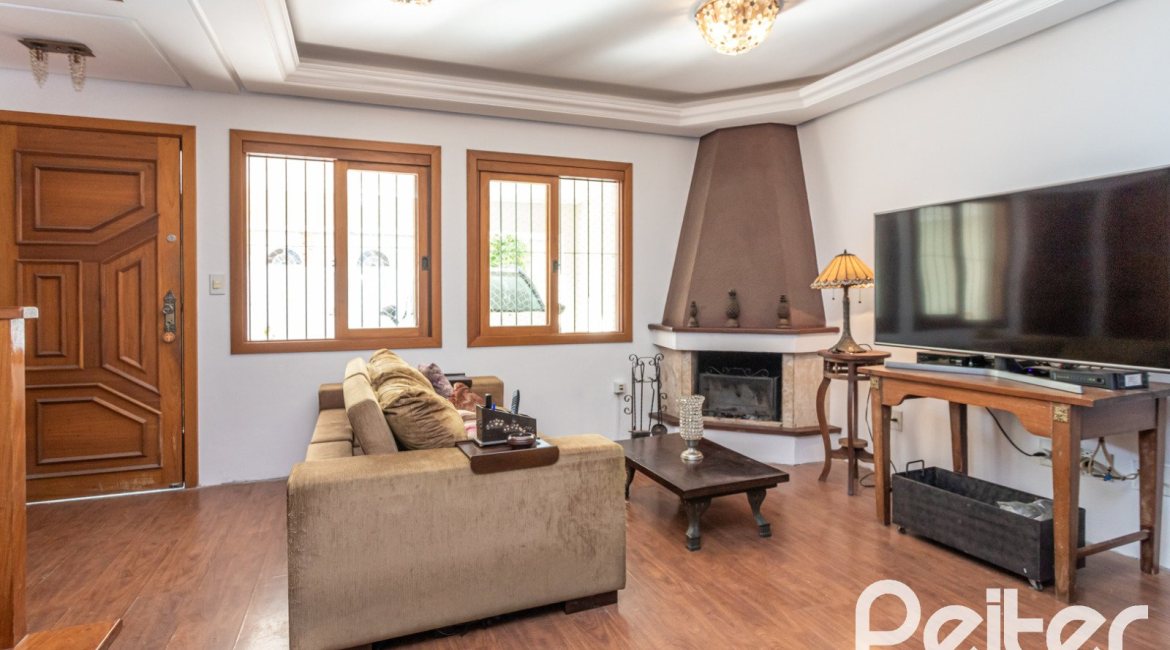 Casa em Condomínio à venda com 175m², 3 dormitórios, 1 suíte, 2 vagas, no bairro Jardim Isabel em Porto Alegre