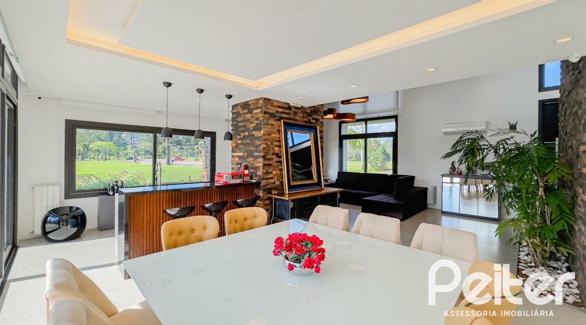 Casa em Condomínio à venda com 385m², 4 dormitórios, 4 suítes, 4 vagas, no bairro Terra Ville em PORTO ALEGRE