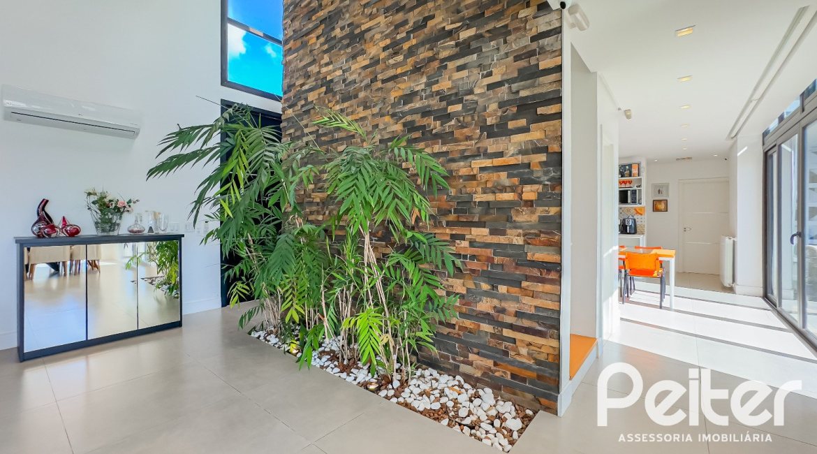 Casa em Condomínio à venda com 385m², 4 dormitórios, 4 suítes, 4 vagas, no bairro Terra Ville em PORTO ALEGRE