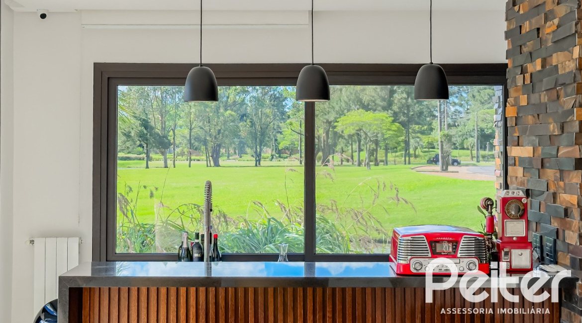 Casa em Condomínio à venda com 385m², 4 dormitórios, 4 suítes, 4 vagas, no bairro Terra Ville em PORTO ALEGRE