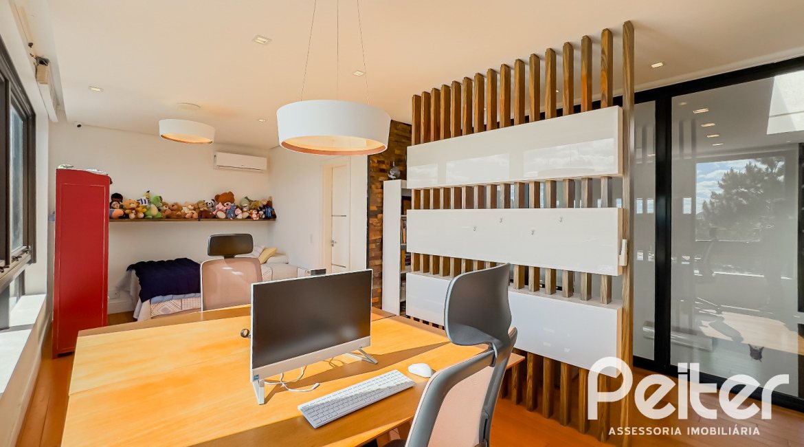 Casa em Condomínio à venda com 385m², 4 dormitórios, 4 suítes, 4 vagas, no bairro Terra Ville em PORTO ALEGRE