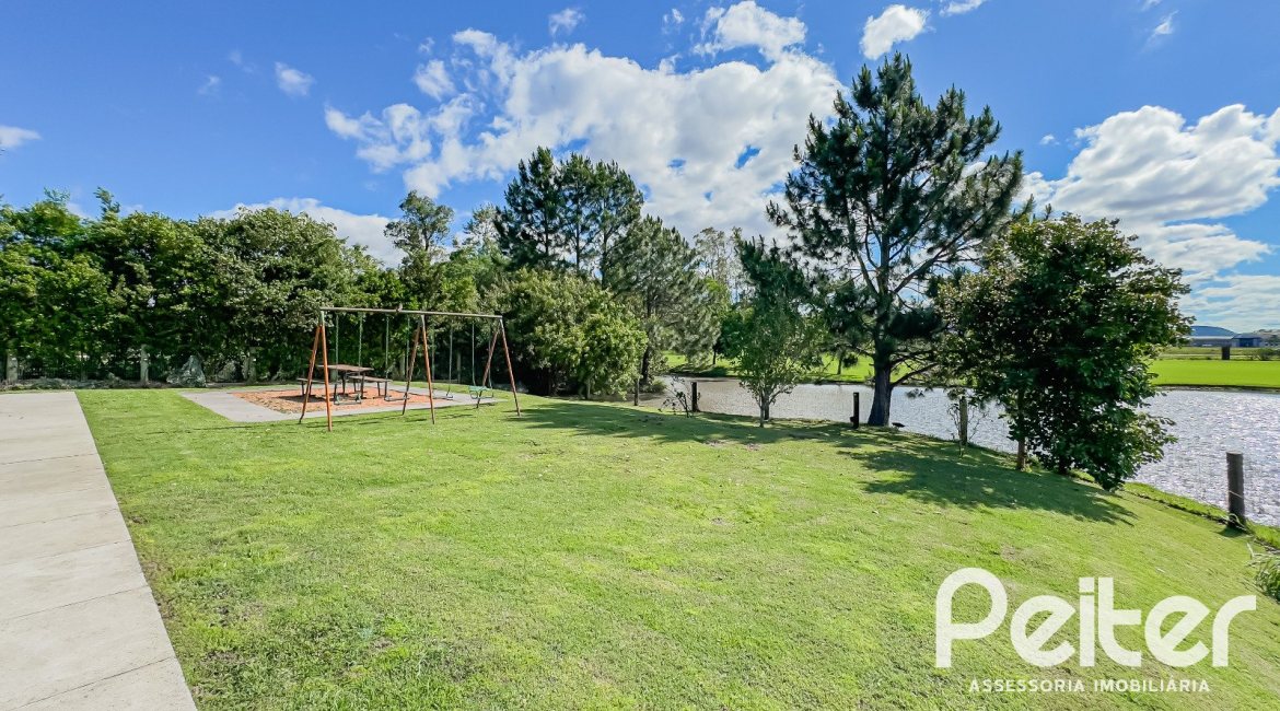 Casa em Condomínio à venda com 385m², 4 dormitórios, 4 suítes, 4 vagas, no bairro Terra Ville em PORTO ALEGRE