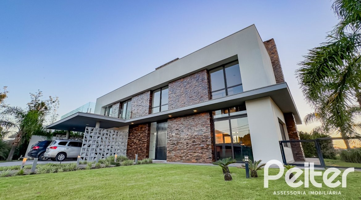 Casa em Condomínio à venda com 385m², 4 dormitórios, 4 suítes, 4 vagas, no bairro Terra Ville em PORTO ALEGRE