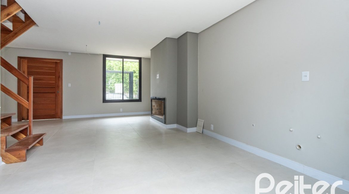 Casa em Condomínio à venda com 96m², 3 dormitórios, 1 suíte, 2 vagas, no bairro Tristeza em Porto Alegre