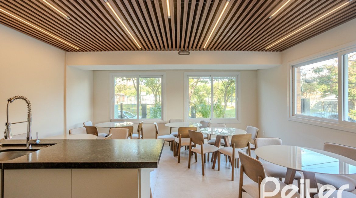 Apartamento à venda com 92m², 3 dormitórios, 1 suíte, 2 vagas, no bairro Tristeza em Porto Alegre