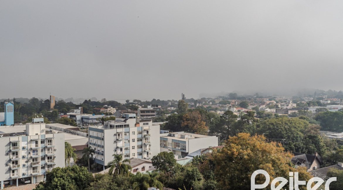 Apartamento à venda com 92m², 3 dormitórios, 1 suíte, 2 vagas, no bairro Tristeza em Porto Alegre