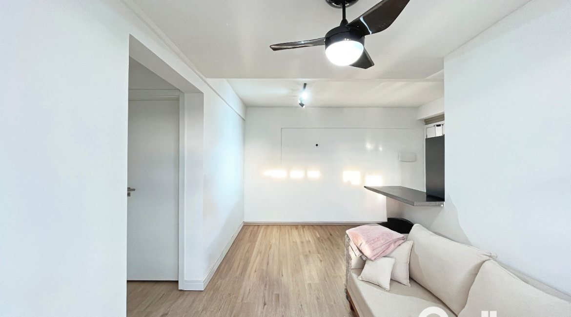 Apartamento à venda com 50m², 2 dormitórios, 1 vaga, no bairro Glória em Porto Alegre