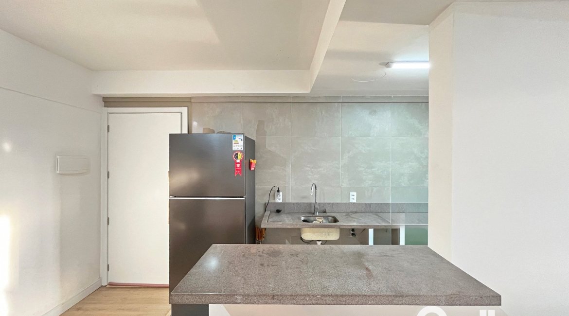 Apartamento à venda com 50m², 2 dormitórios, 1 vaga, no bairro Glória em Porto Alegre