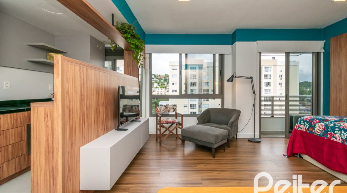 Apartamento à venda com 40m², 1 dormitório, 1 suíte, 1 vaga, no bairro Tristeza em PORTO ALEGRE