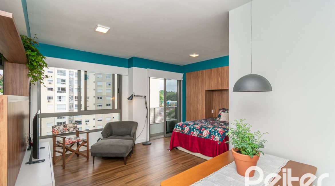 Apartamento à venda com 40m², 1 dormitório, 1 suíte, 1 vaga, no bairro Tristeza em PORTO ALEGRE