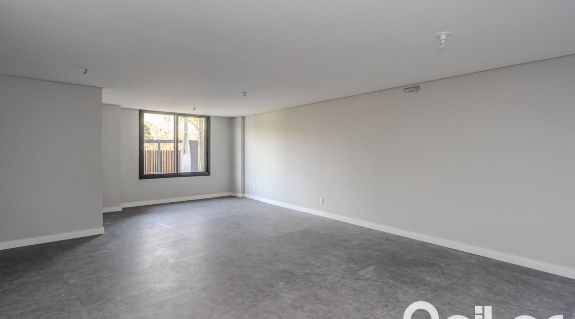 Casa à venda com 230m², 3 dormitórios, 3 suítes, 2 vagas, no bairro Vila Assunção em Porto Alegre