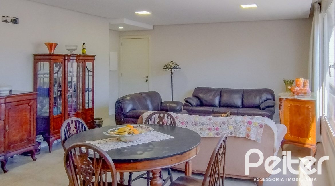 Apartamento à venda com 142m², 3 dormitórios, 1 suíte, 2 vagas, no bairro Tristeza em PORTO ALEGRE