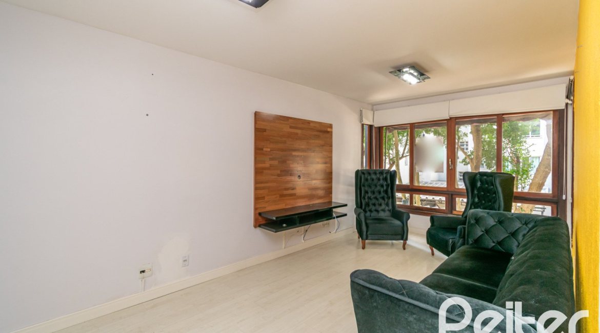 Apartamento à venda com 74m², 2 dormitórios, 1 vaga, no bairro Tristeza em Porto Alegre