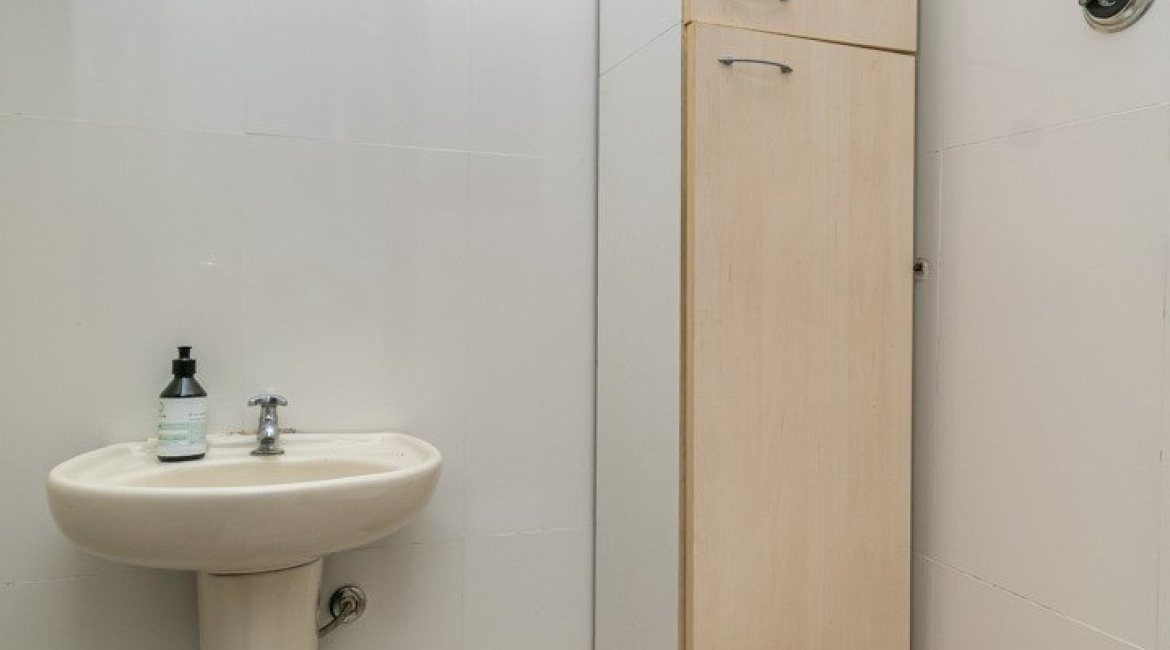 Apartamento à venda com 74m², 2 dormitórios, 1 vaga, no bairro Tristeza em Porto Alegre