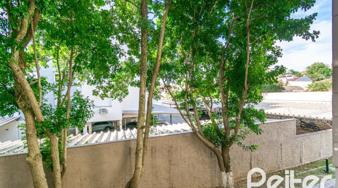 Apartamento à venda com 74m², 2 dormitórios, 1 vaga, no bairro Tristeza em Porto Alegre