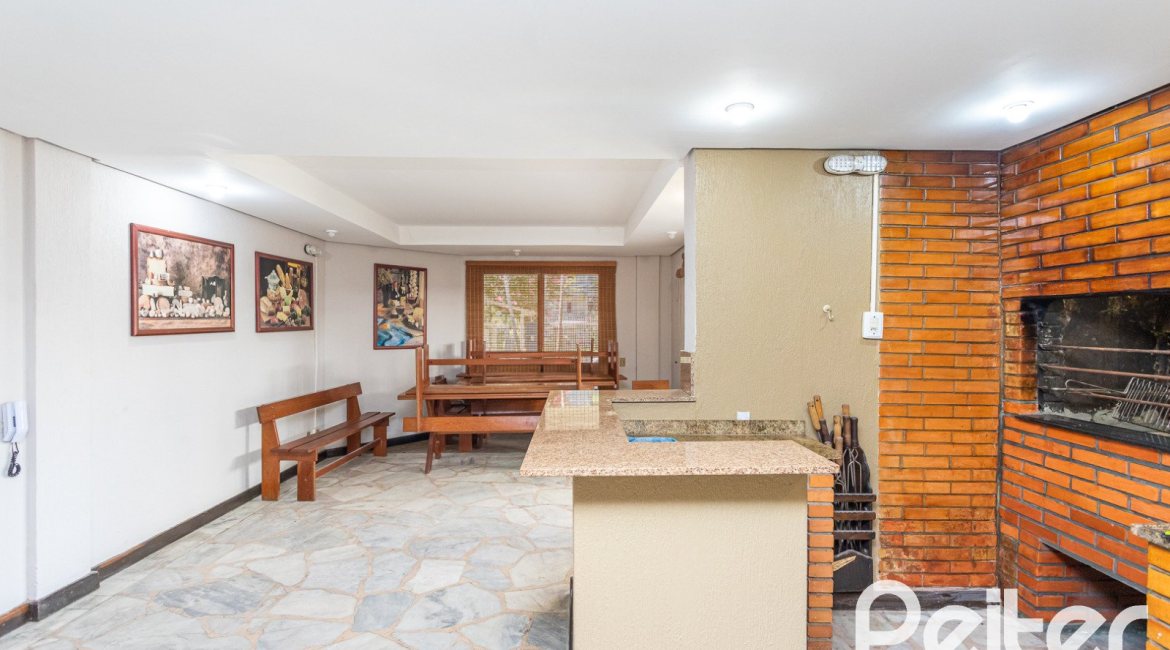 Apartamento à venda com 74m², 2 dormitórios, 1 vaga, no bairro Tristeza em Porto Alegre