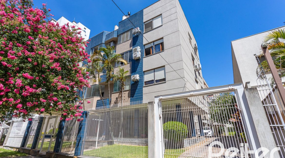 Apartamento à venda com 74m², 2 dormitórios, 1 vaga, no bairro Tristeza em Porto Alegre