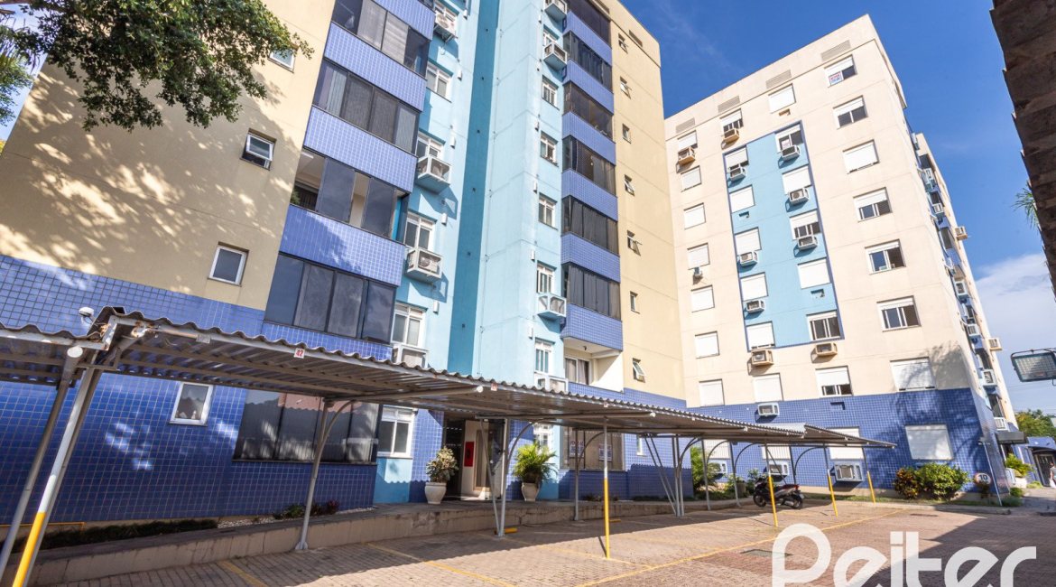 Apartamento à venda com 55m², 2 dormitórios, 1 vaga, no bairro Cavalhada em Porto Alegre