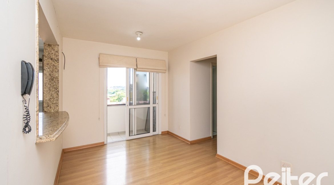 Apartamento à venda com 55m², 2 dormitórios, 1 vaga, no bairro Cavalhada em Porto Alegre