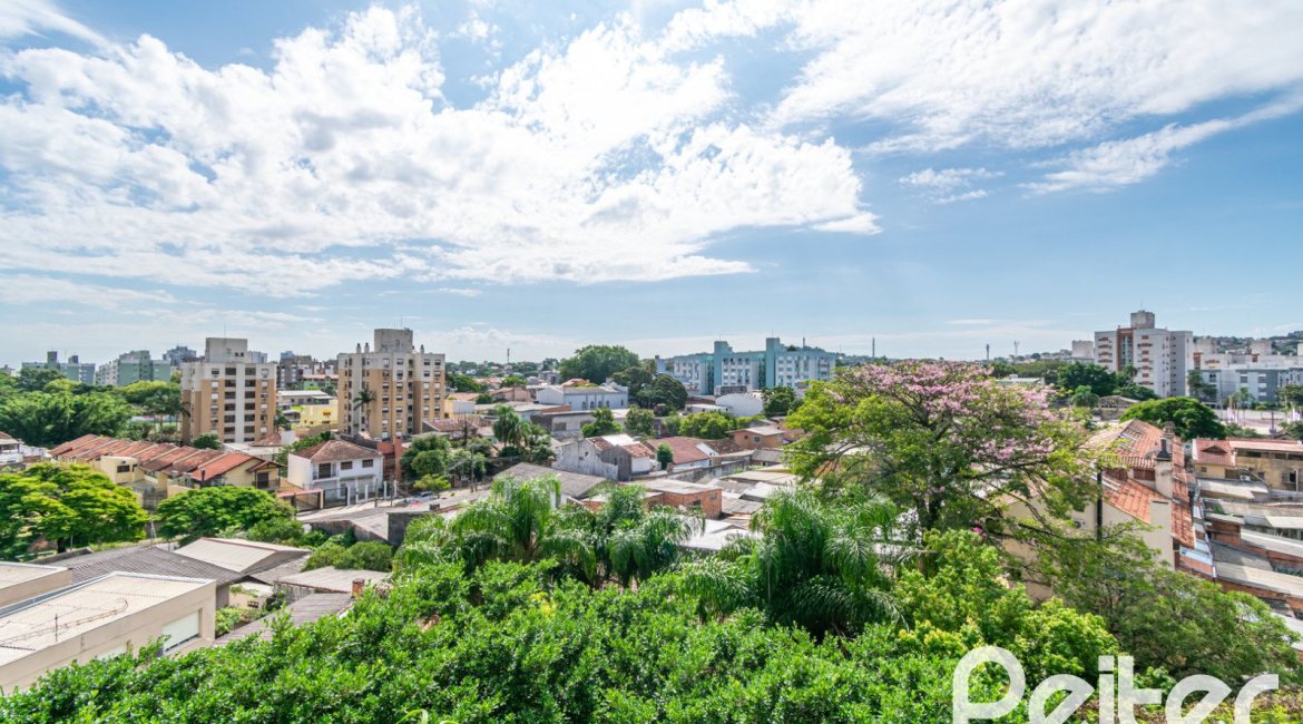 Apartamento à venda com 55m², 2 dormitórios, 1 vaga, no bairro Cavalhada em Porto Alegre