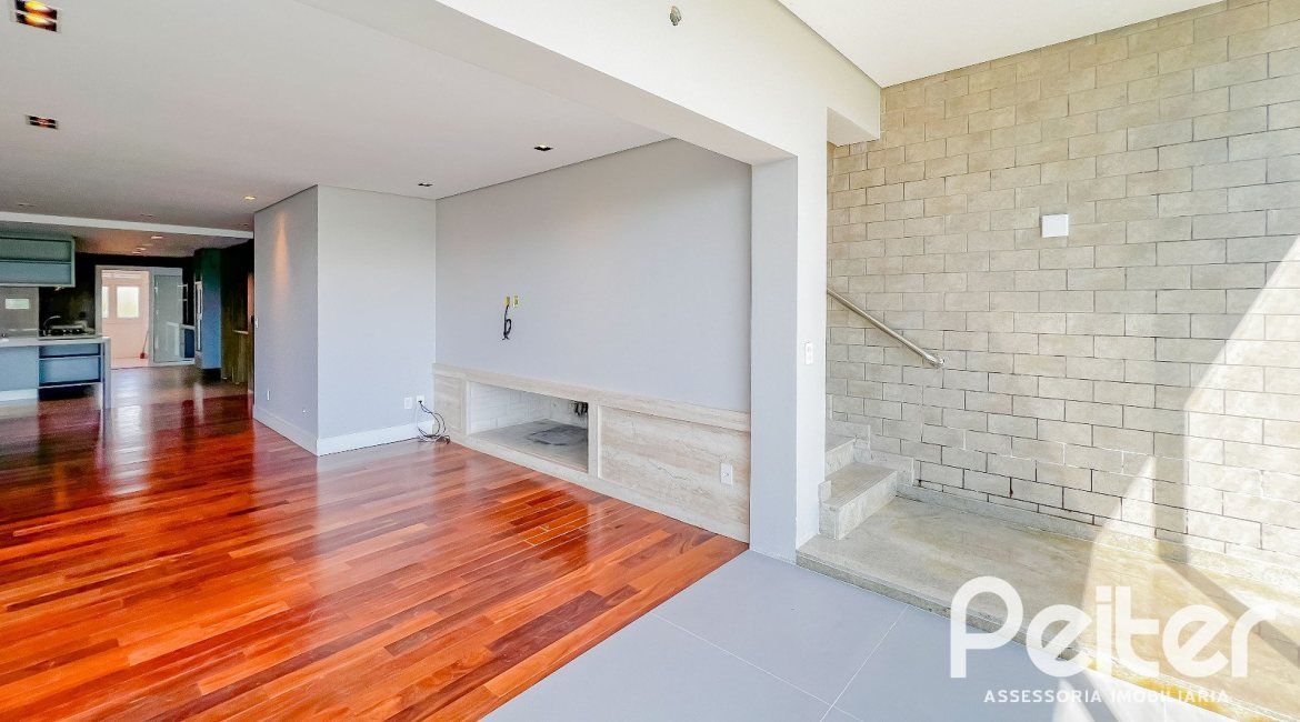 Cobertura à venda com 384m², 3 dormitórios, 3 suítes, 3 vagas, no bairro Tristeza em Porto Alegre