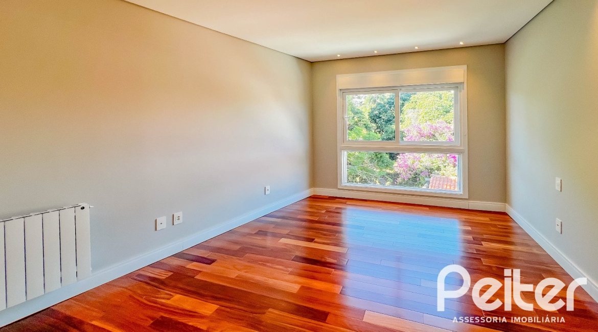 Cobertura à venda com 384m², 3 dormitórios, 3 suítes, 3 vagas, no bairro Tristeza em Porto Alegre