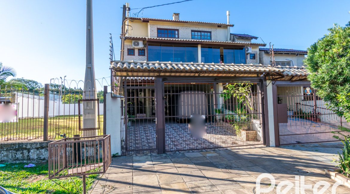 Casa à venda com 165m², 3 dormitórios, 1 suíte, 2 vagas, no bairro Ipanema em Porto Alegre