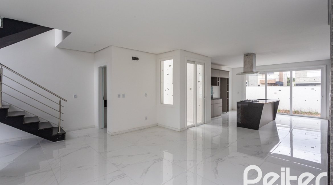 Casa em Condomínio à venda com 154m², 3 dormitórios, 3 suítes, 2 vagas, no bairro Hípica em PORTO ALEGRE
