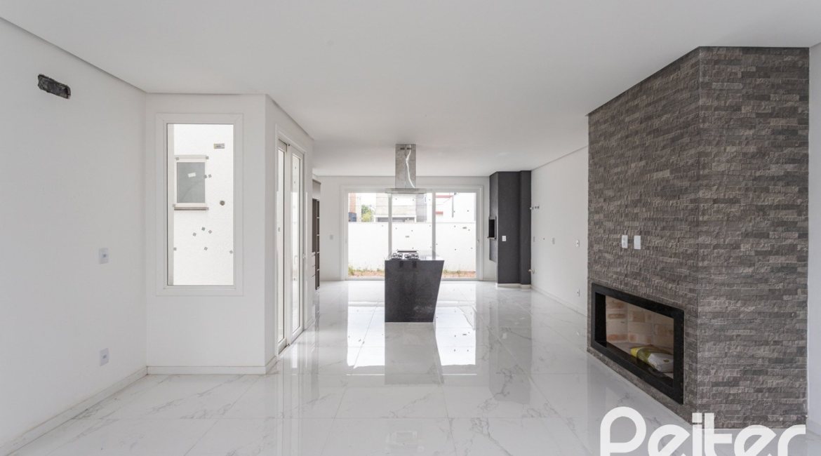 Casa em Condomínio à venda com 154m², 3 dormitórios, 3 suítes, 2 vagas, no bairro Hípica em PORTO ALEGRE