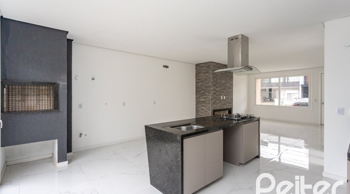 Casa em Condomínio à venda com 154m², 3 dormitórios, 3 suítes, 2 vagas, no bairro Hípica em PORTO ALEGRE
