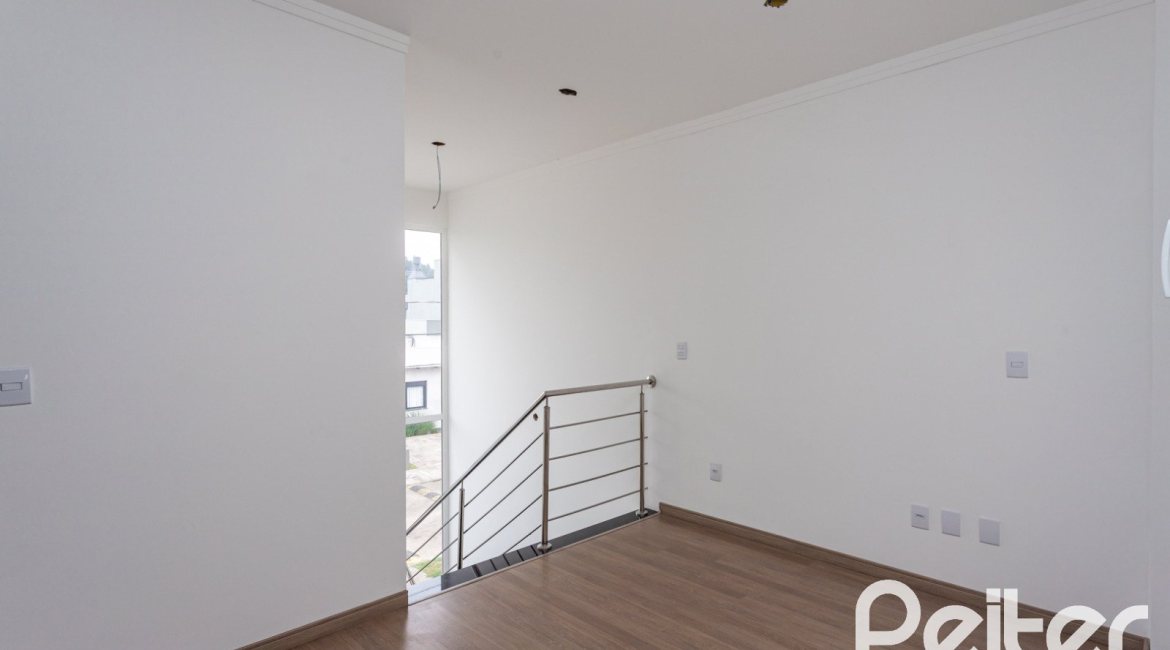 Casa em Condomínio à venda com 154m², 3 dormitórios, 3 suítes, 2 vagas, no bairro Hípica em PORTO ALEGRE