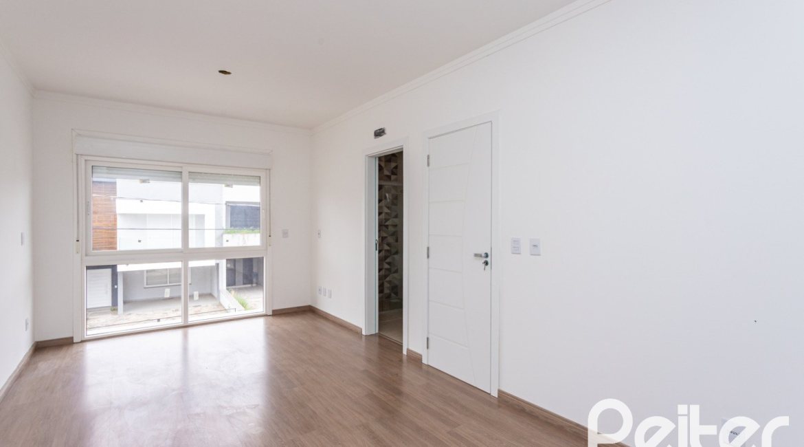 Casa em Condomínio à venda com 154m², 3 dormitórios, 3 suítes, 2 vagas, no bairro Hípica em PORTO ALEGRE