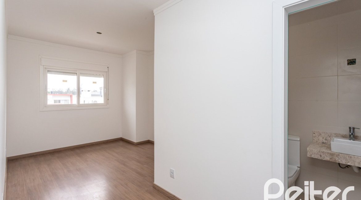 Casa em Condomínio à venda com 154m², 3 dormitórios, 3 suítes, 2 vagas, no bairro Hípica em PORTO ALEGRE