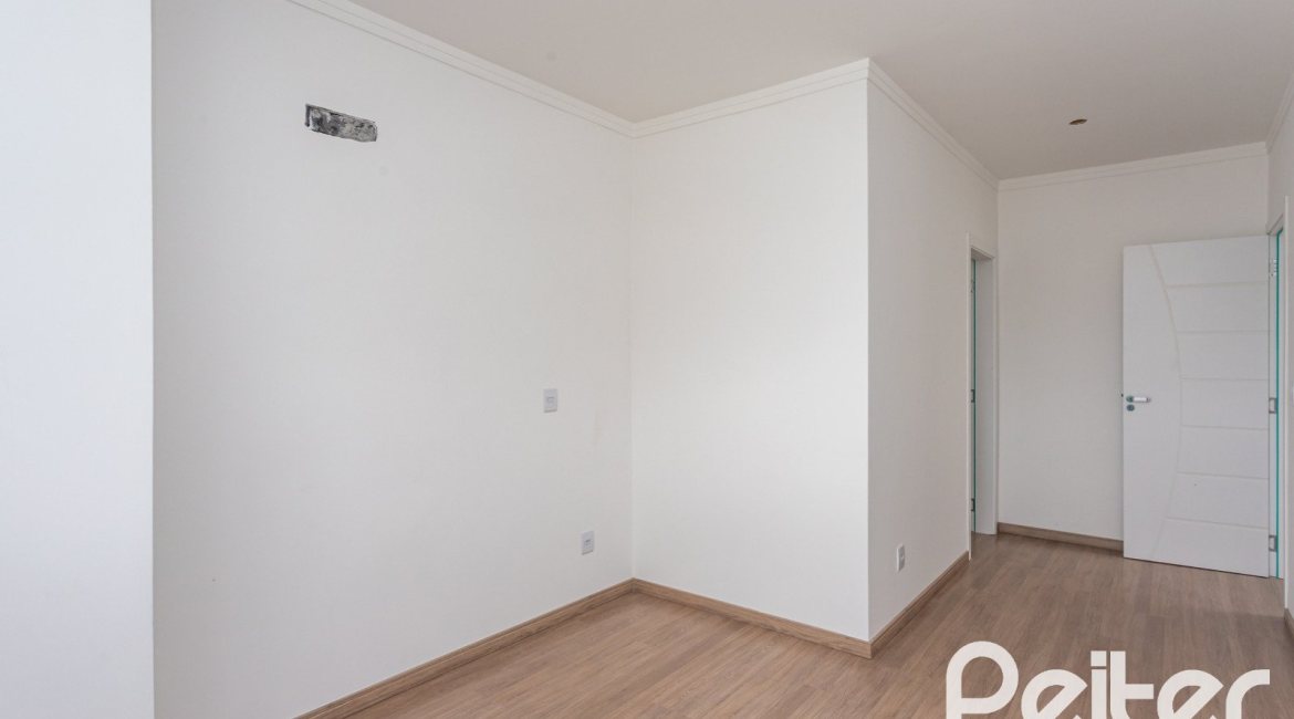 Casa em Condomínio à venda com 154m², 3 dormitórios, 3 suítes, 2 vagas, no bairro Hípica em PORTO ALEGRE