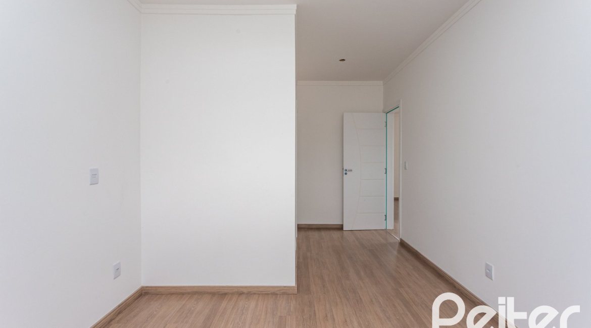 Casa em Condomínio à venda com 154m², 3 dormitórios, 3 suítes, 2 vagas, no bairro Hípica em PORTO ALEGRE