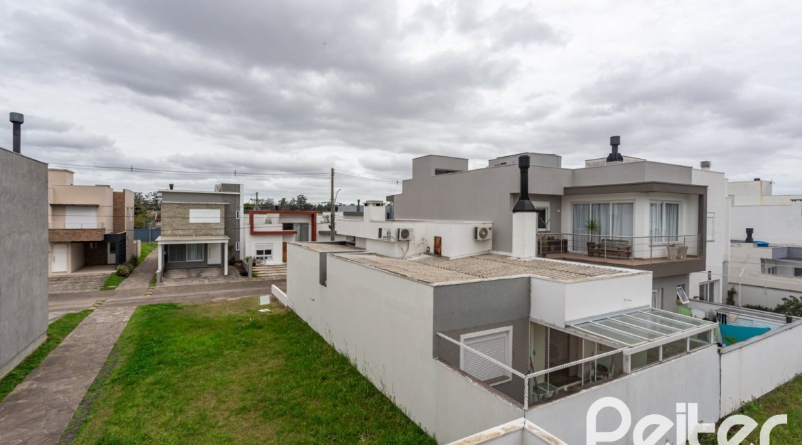 Casa em Condomínio à venda com 154m², 3 dormitórios, 3 suítes, 2 vagas, no bairro Hípica em PORTO ALEGRE