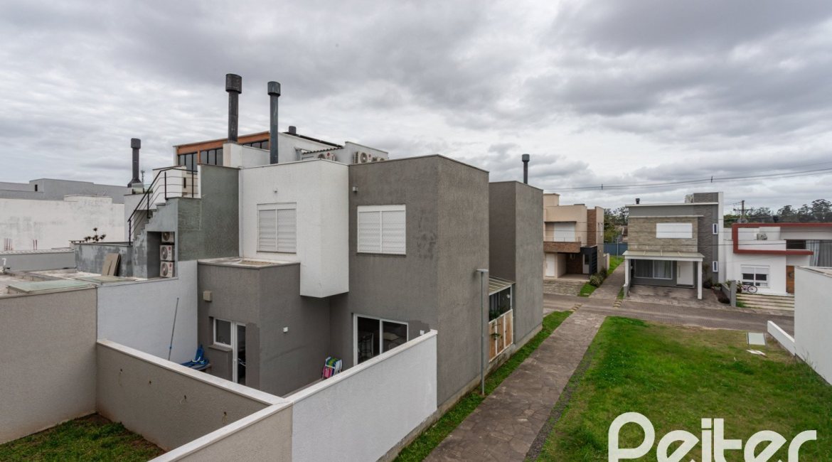 Casa em Condomínio à venda com 154m², 3 dormitórios, 3 suítes, 2 vagas, no bairro Hípica em PORTO ALEGRE