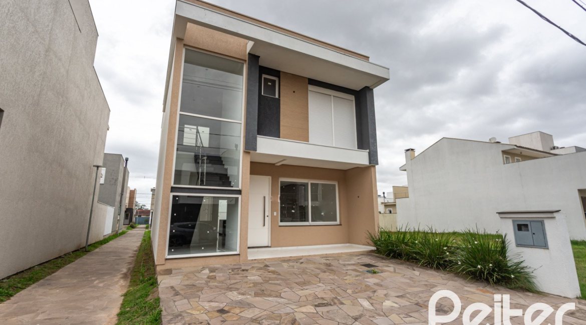 Casa em Condomínio à venda com 154m², 3 dormitórios, 3 suítes, 2 vagas, no bairro Hípica em PORTO ALEGRE