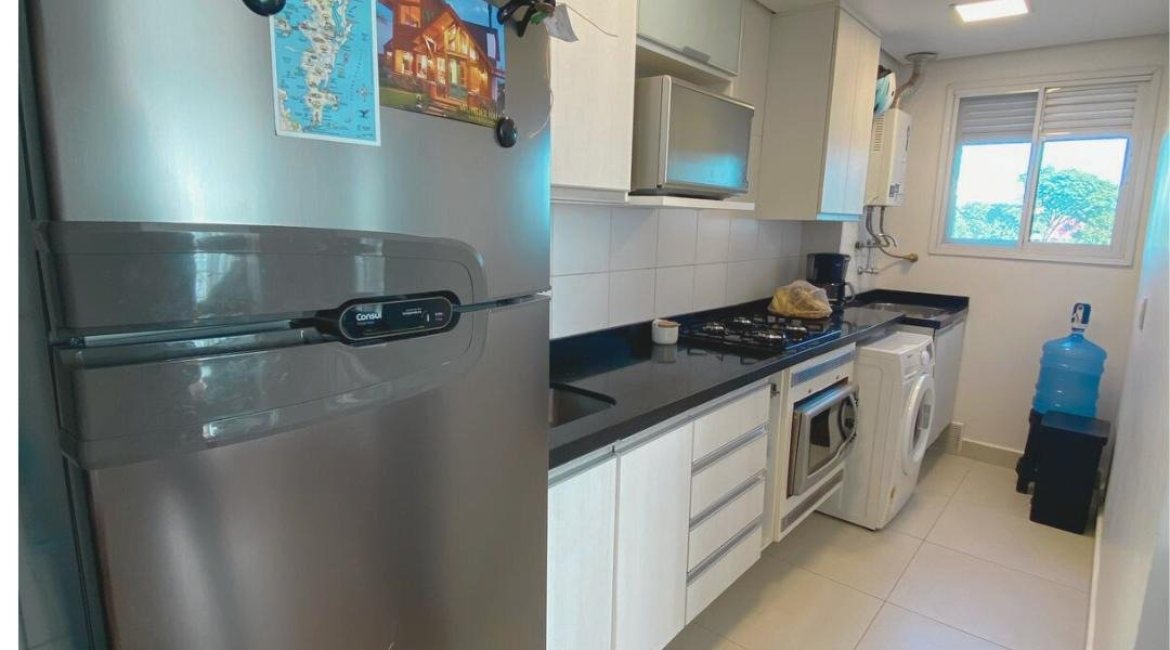 Apartamento à venda com 57m², 2 dormitórios, 1 suíte, 1 vaga, no bairro Vila Nova em PORTO ALEGRE