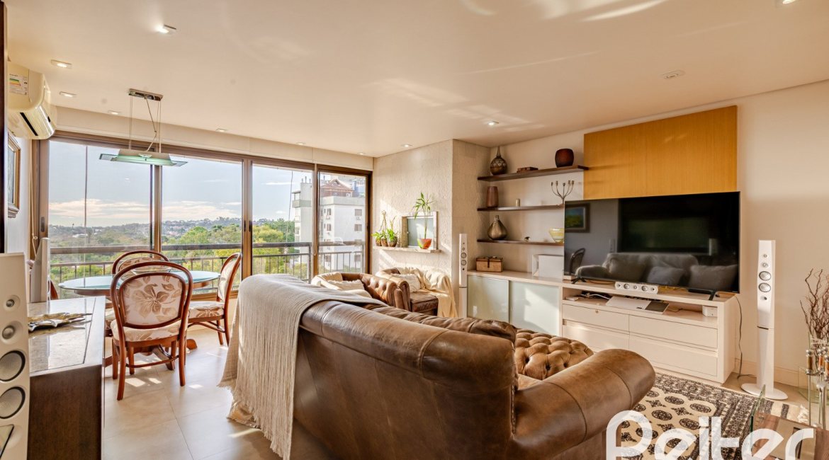 Apartamento à venda com 94m², 3 dormitórios, 1 suíte, 2 vagas, no bairro Tristeza em PORTO ALEGRE