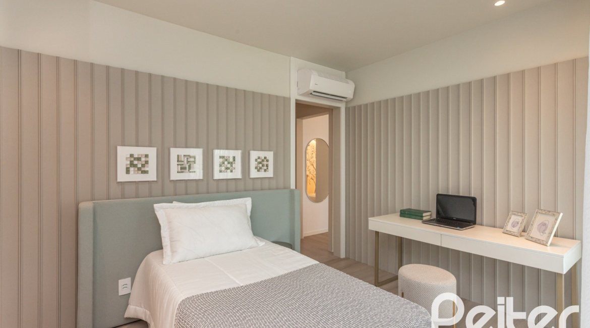 Apartamento à venda com 127m², 3 dormitórios, 3 suítes, 2 vagas, no bairro Golden Lake em Porto Alegre