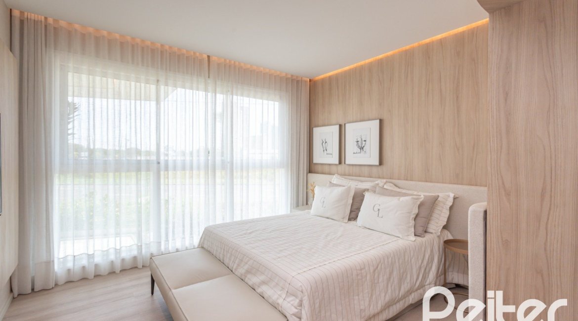 Apartamento à venda com 127m², 3 dormitórios, 3 suítes, 2 vagas, no bairro Golden Lake em Porto Alegre