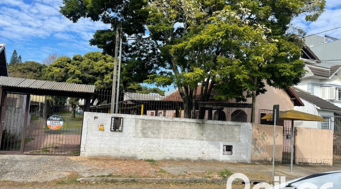 Terreno à venda com 726m², 23 vagas, no bairro Tristeza em Porto Alegre