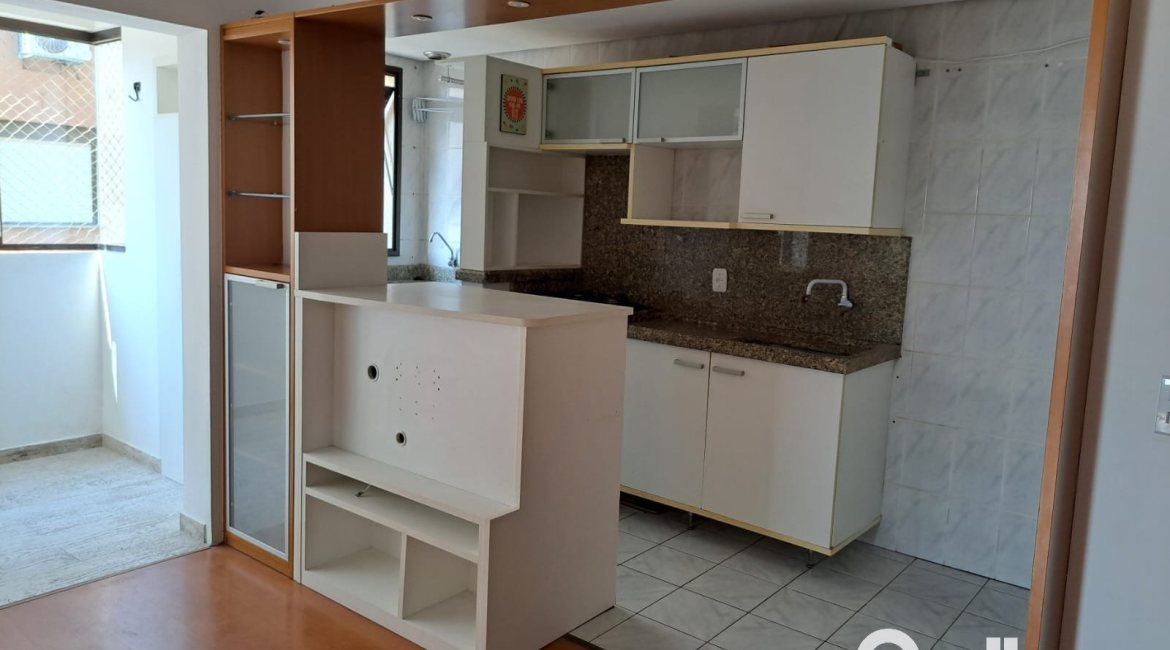 Apartamento à venda com 59m², 2 dormitórios, 1 vaga, no bairro Cristal em PORTO ALEGRE