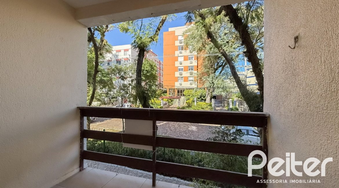 Apartamento à venda com 69m², 2 dormitórios, 1 vaga, no bairro Tristeza em Porto Alegre