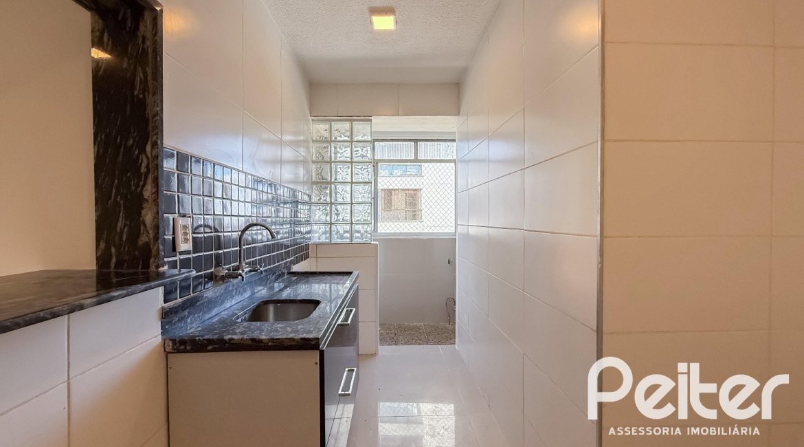 Apartamento à venda com 69m², 2 dormitórios, 1 vaga, no bairro Tristeza em Porto Alegre